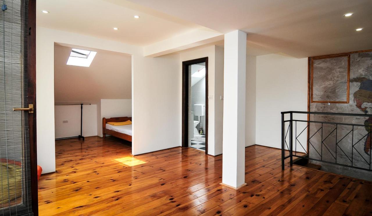 Milosavljevic Apartments Тиват Экстерьер фото