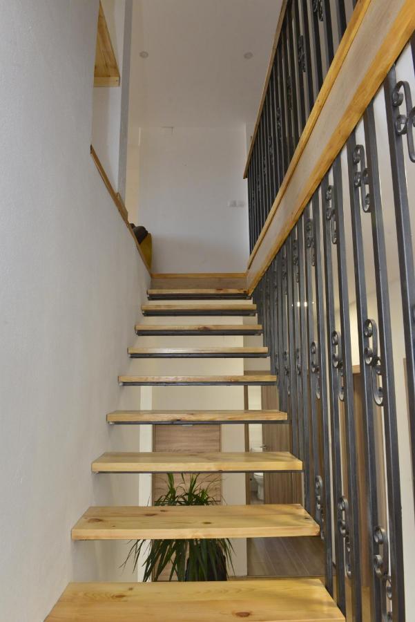 Milosavljevic Apartments Тиват Экстерьер фото