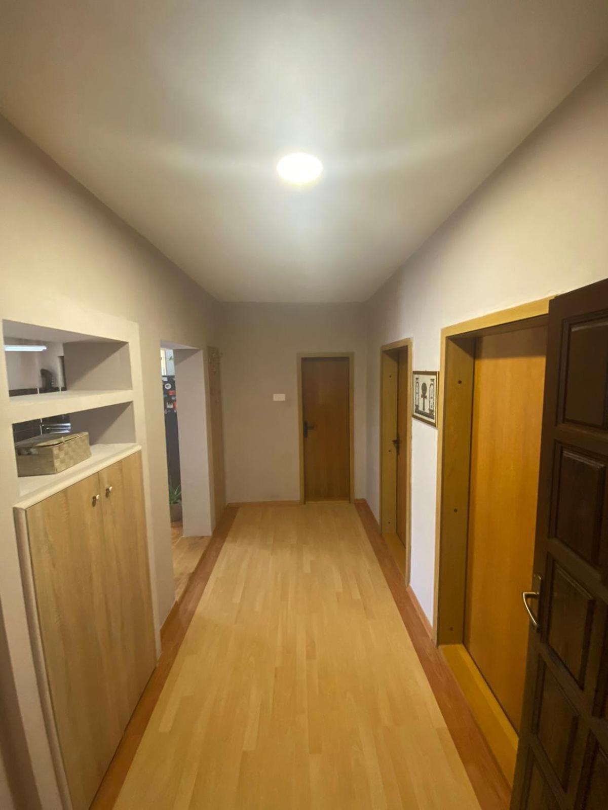 Milosavljevic Apartments Тиват Экстерьер фото